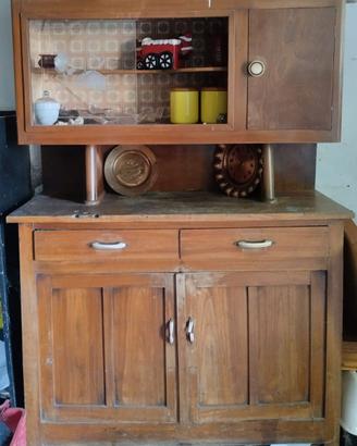 Credenza antica in legno