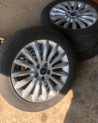 Cerchi con gomme 225/50R17