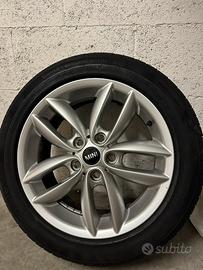 Continental estive 205/55 R17 91V + cerchi Mini