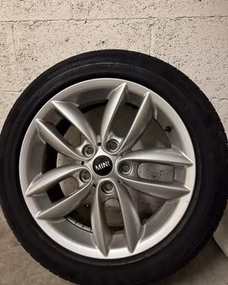 Continental estive 205/55 R17 91V + cerchi Mini