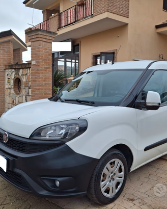 Fiat Doblo' 1.6 mtj 105cv climatizzatore 3 POSTI