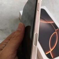 iPhone  16