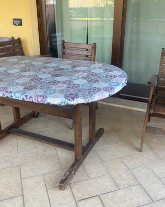 Tavolo da giardino con 4 sedie