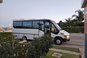 Daily Unvi 65-C-15 posti 23 tetto alto