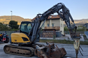 Escavatore Mecalac 8 MRC