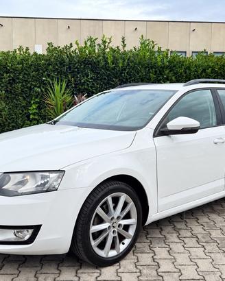 Skoda Octavia 2.0 TDI 150CV DSG 2014