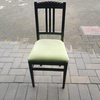 sedia in legno da arredo