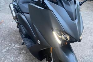 Yamaha t max 560 tech max
