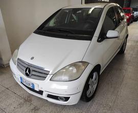 MERCEDES-BENZ A 180 CDI Elegance