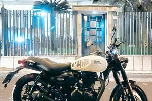 Hunter 350 - Royal Enfield (pari al nuovo)