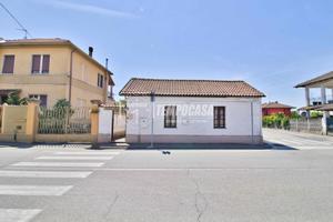 TERRATETTO CON AMPIO GIARDINO PRIVATO!!!