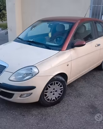 Lancia Ypsilon 1.2 Oro INTERNI IN PELLE