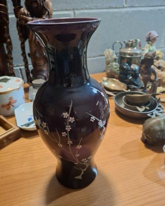 Vaso vintage in ceramica smaltata viola con decoro