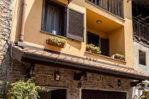 AMPIA PORZIONE DI 3loc TRIPLI SERVIZI E BOX DOPPIO