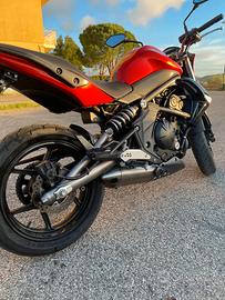 Kawasaki ER6-N Ricambi