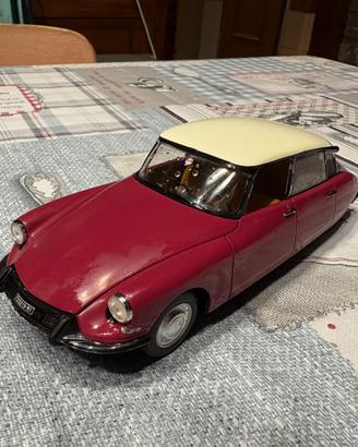 Citroën DS 1/24 Quattroruote Collection