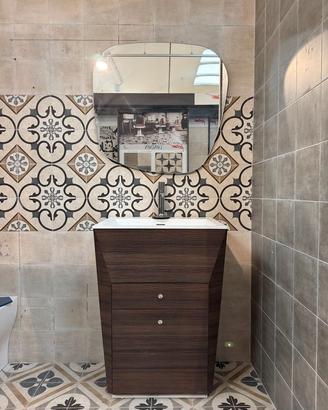 Mobile bagno freestanding con specchio