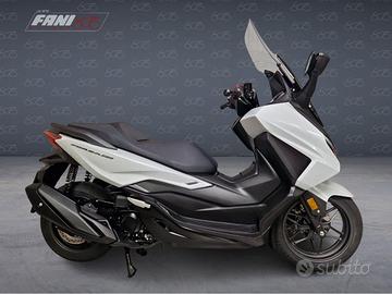 HONDA Forza 350 -