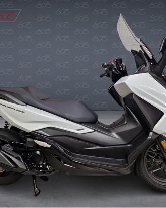 HONDA Forza 350 -