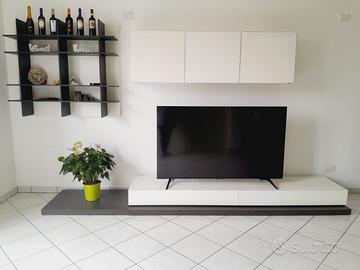 mobile salotto con mensola