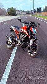 KTM Duke 125 ABS 2020 - Gommata e tagliandata