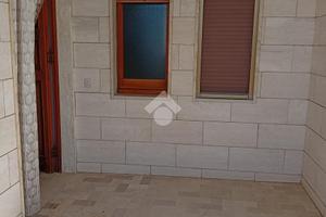 3 LOCALI A GINOSA