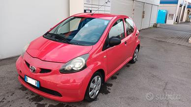 Toyota Aygo 1.0 benzina
