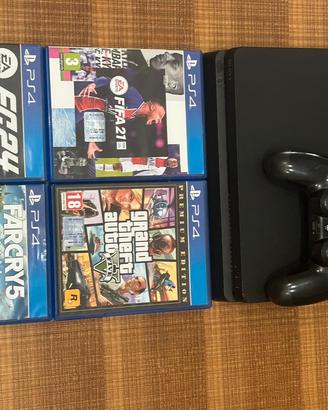 PS4 1000gb + 4 giochi + 2 Joystik originali
