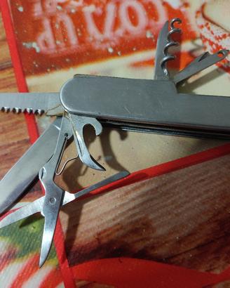 COLTELLO MULTIUSO