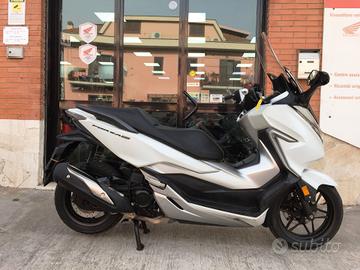 Honda Forza 300 2019 SOLO COMMERCIANTI