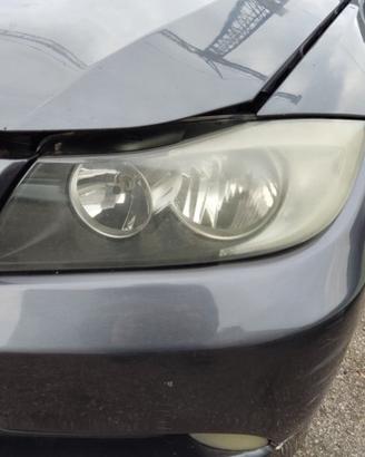 Proiettore sinistro BMW 320D del 2006