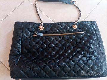 Borsa da donna Guess  nera 