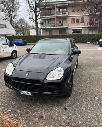 Porsche cayenne 4.5 turbo