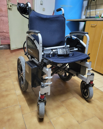 Carrozzina per invalidi elettrica