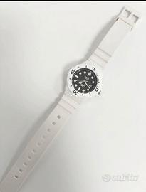 Casio LRW200H Orologio Bianco e Nero Water Resist