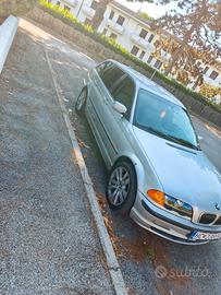 BMW E46 330d per ricambi