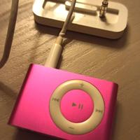 Apple iPod Shuffle  pink