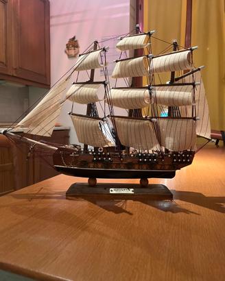 NAVE BERGANTIN SIGLO XVIII