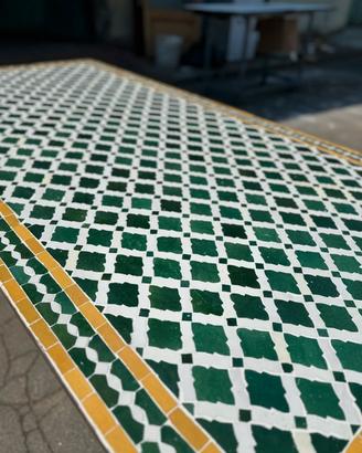Tavolo in mosaico