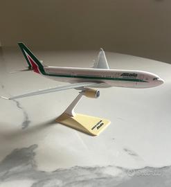 Airbus A330-200 Alitalia Collezionismo In vendita a Udine