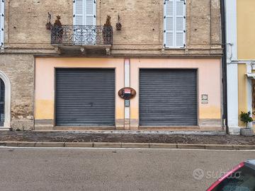 Locale commerciale negozio