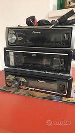 AUTORADIO con USB AUX  CD con blouthoot, compreso 