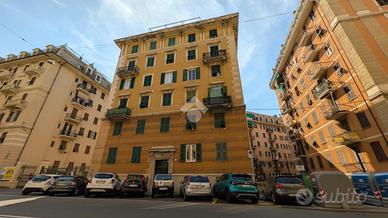 4 LOCALI A GENOVA