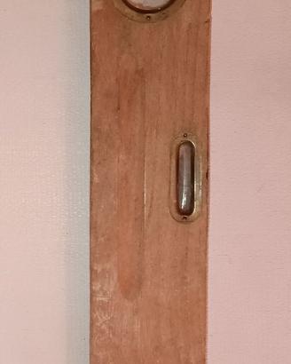 Livella a bolla vintage in legno con inserti in ot