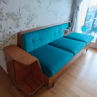 Divano anni 60 restaurato 