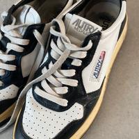 Autry Medalist shoes