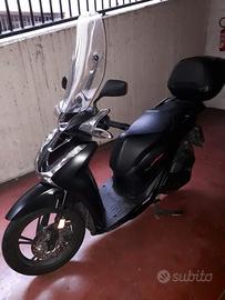 Honda SH 125 ABS Sport nero opaco anno 2023