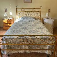 Letto una piazza e mezzo in ferro battuto dorato