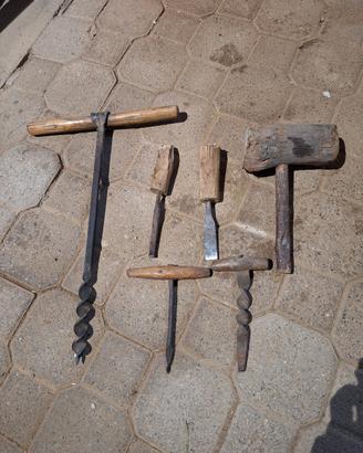 Antichi atrezzi da falegname