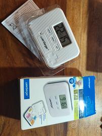 Contenitore porta pillole con timer